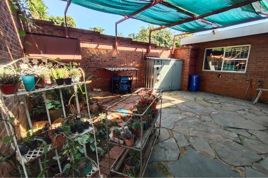 4 Bedroom Property for Sale in Leeuwenkloof North West